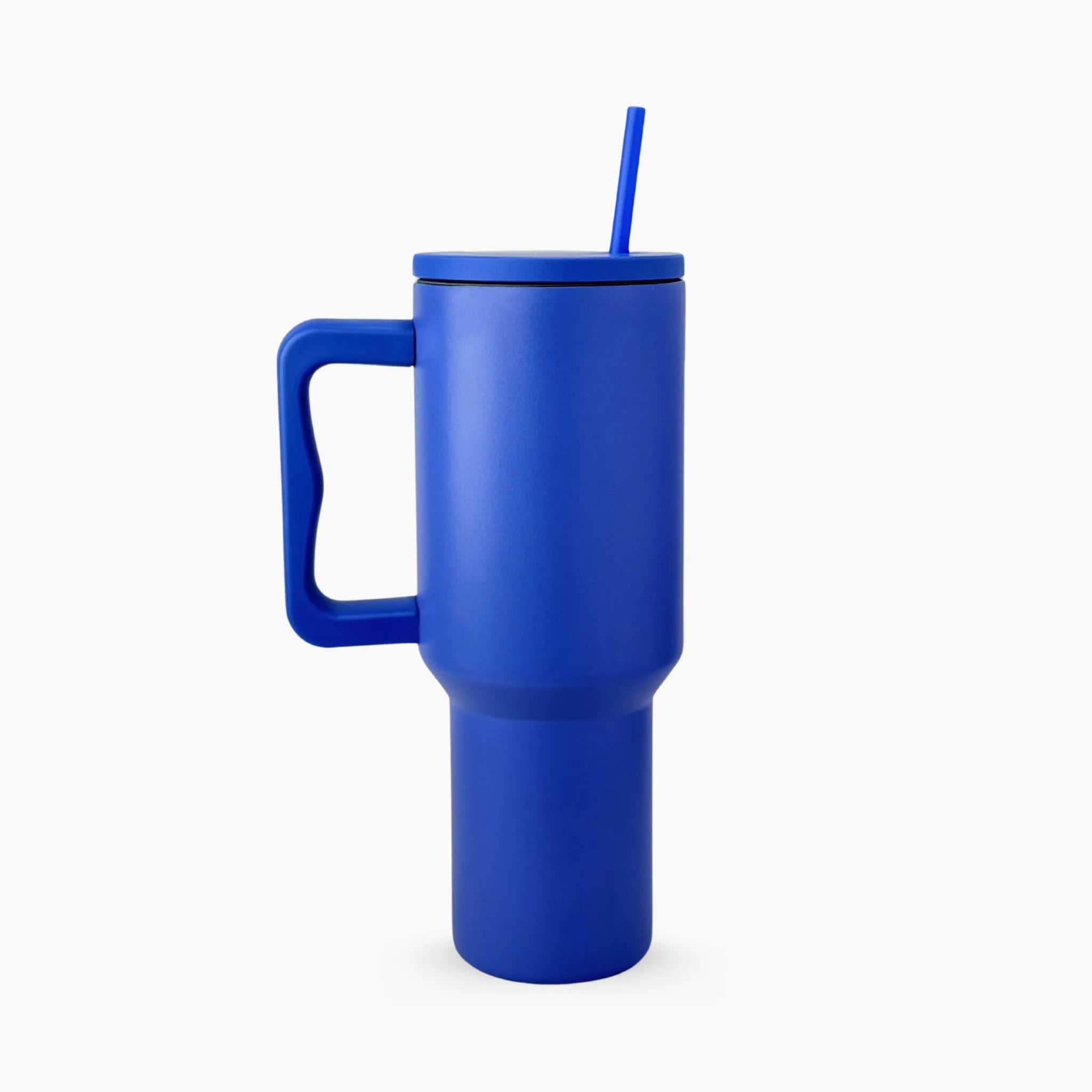 Peak Tumbler color azul marino (Navy Blue) de 40 oz personalizado. Tomatodo térmico de acero inoxidable sobrio para regalos corporativos ejecutivos o personales. Mantiene bebidas frías y calientes. Hacemos envíos seguros de este vaso térmico a todo el Perú (Costa, Sierra y Selva) - JMZ.
