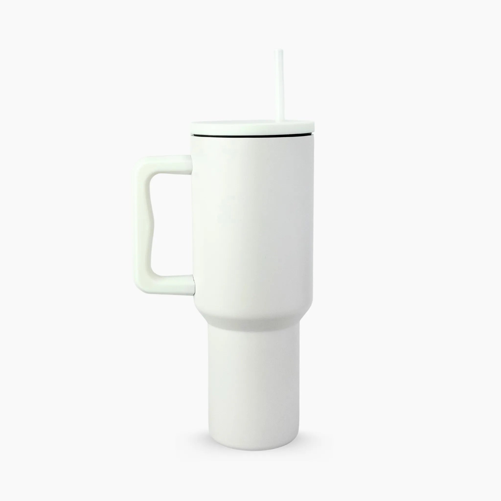 Peak Tumbler color blanco puro (White) de 40 oz personalizado. Tomatodo térmico de acero inoxidable minimalista para regalos corporativos o personales. Mantiene bebidas frías y calientes. Hacemos envíos seguros de este vaso térmico a todo el Perú (Costa, Sierra y Selva) - JMZ.